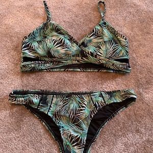 tropical patterned bikini set